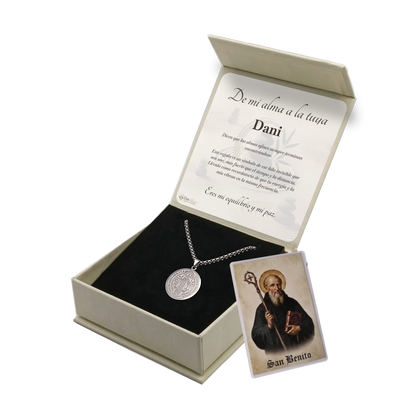 Colgante San Benito en Inox. Ed. "Equilibrio" + Tarjeta con Oración