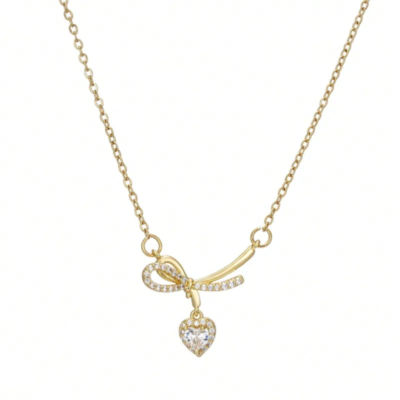 Collar de Acero Bañado en Oro 18K · Lazo de Corazón