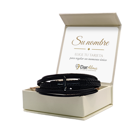 Pulsera de cuero y acero Protección Divina en su estuche DarAlma con tarjeta personalizada
