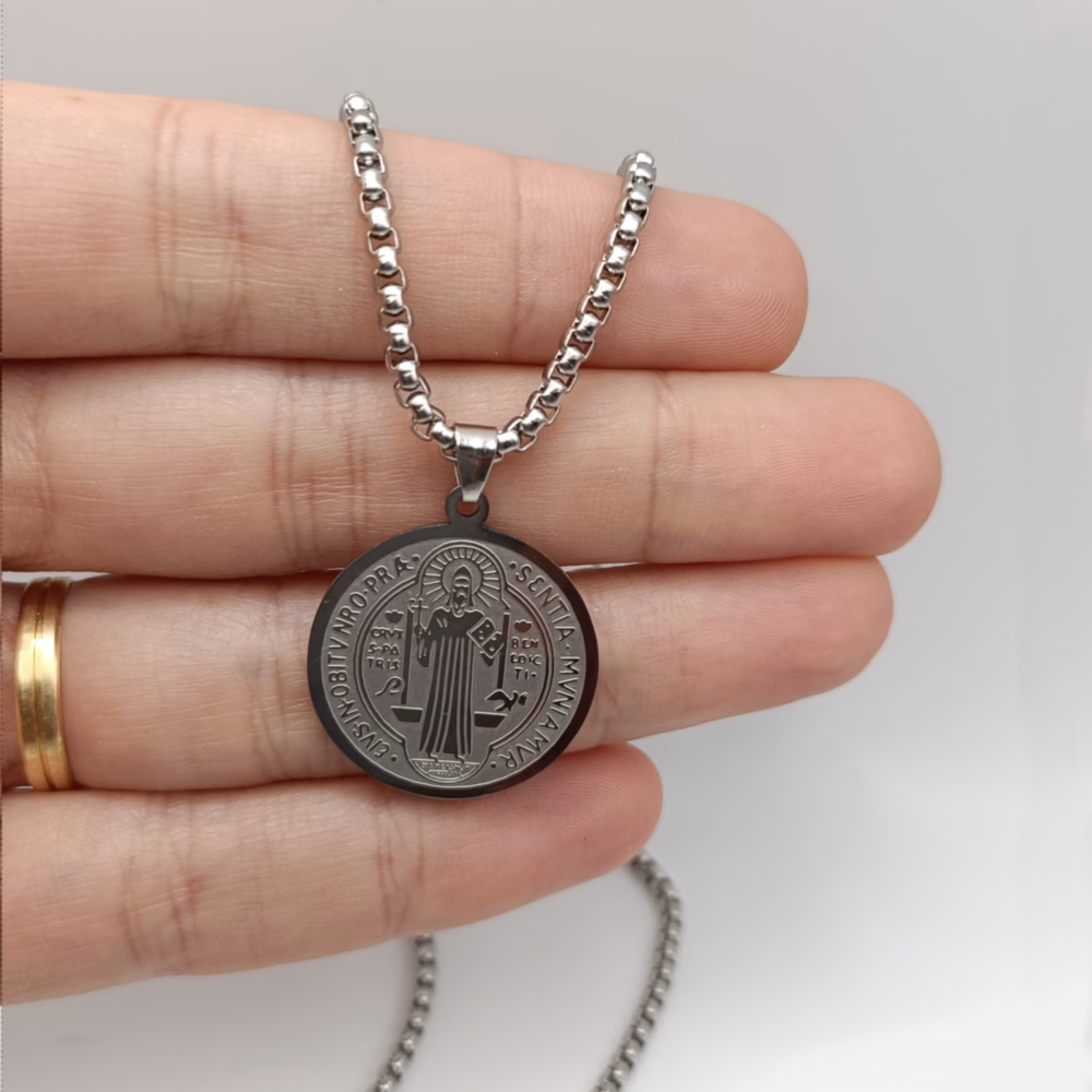 Colgante San Benito en Inox. Ed. "Compañia" + Tarjeta con Oración
