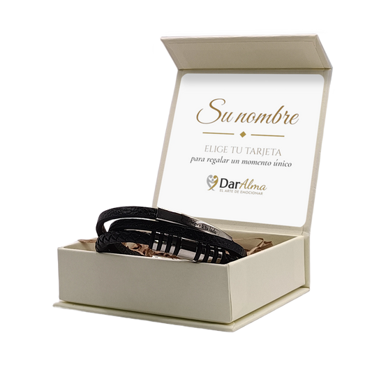 Pulsera de cuero y acero Vínculo Eterno en su estuche DarAlma con tarjeta personalizada