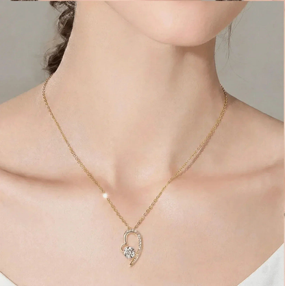 Collar Alma Enamorada en plata de ley 925 con moissanita