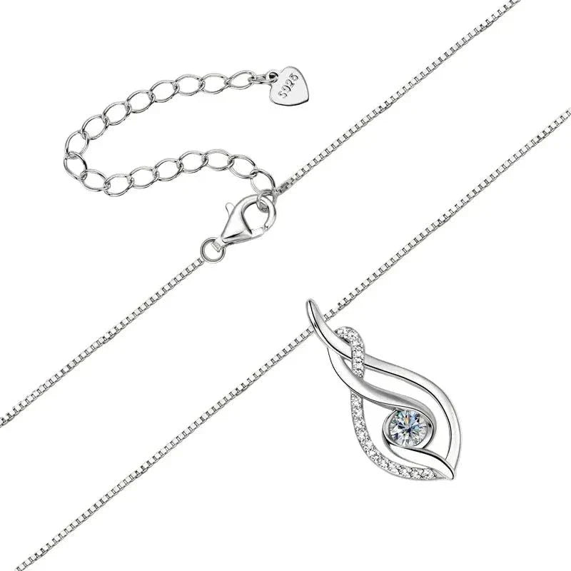 Collar Danza del Destino en plata de ley 925 con moissanita