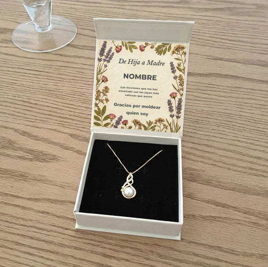 Collar Luz de Nácar en Plata de Ley con Circonita. Edición "Legado de Amor" - DarAlma - Regalos Personalizados